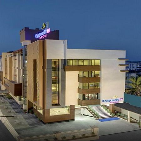 Cygnett Inn Repose Гувахати Экстерьер фото